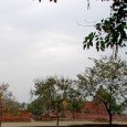 Vimos fotos de Ayutthaya em uma revista e decidimos, então, passar um dia na cidade. Declarada como patrimônio mundial da humanidade pela Unesco, a cidade possui diversos templos espalhados pelas...<div class="addthis_toolbox addthis_default_style addthis_" addthis:url='http://errante.com.br/lugares/asia/ayutthaya/' addthis:title='Ayutthaya ' ><a class="addthis_button_preferred_1"></a><a class="addthis_button_preferred_2"></a><a class="addthis_button_preferred_3"></a><a class="addthis_button_preferred_4"></a><a class="addthis_button_compact"></a></div>